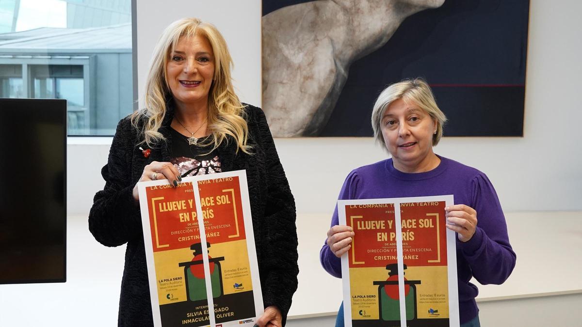 Por la izquierda, la concejala de Cultura de Siero, Aurora Cienfuegos; y la directora de la Fundación Municipal de Cultura, Isabel González.