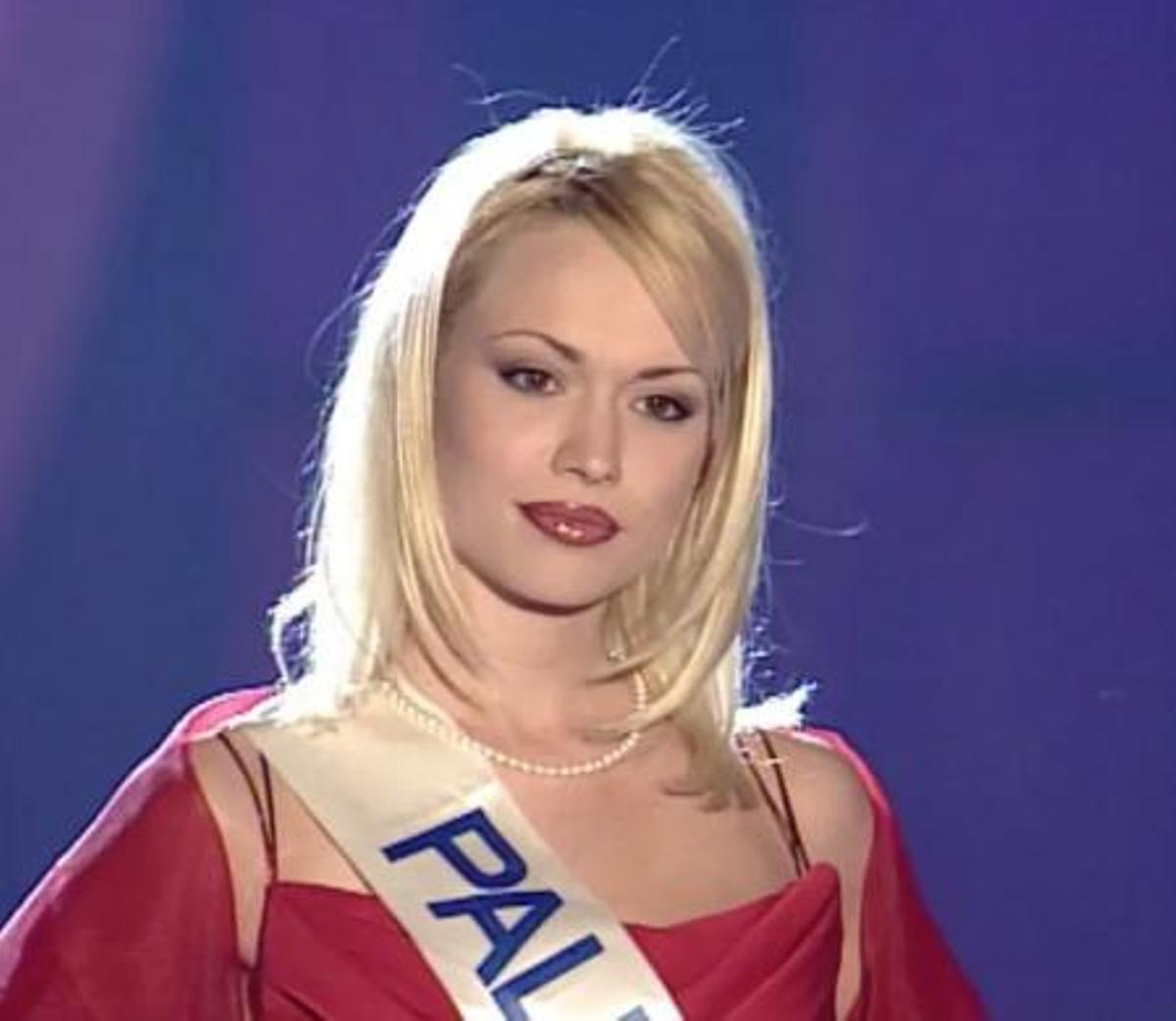 Una joven Patricia Conde como modelo, en 1999.