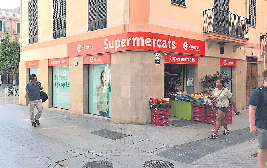 Los supermercados de barrio ganan espacio en el centro de Palma