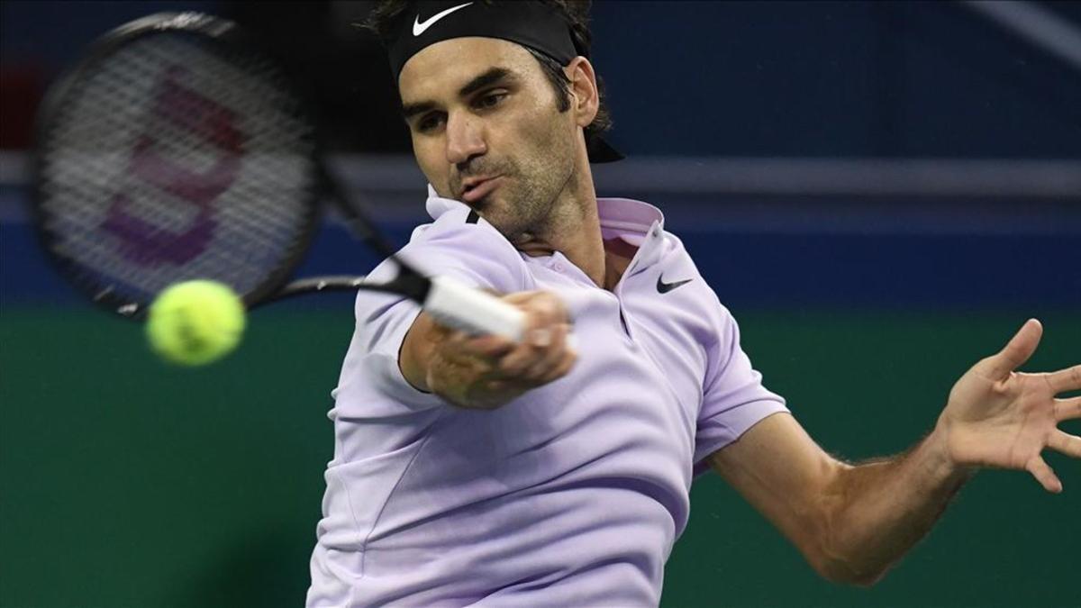 Federer, adelante en Shanghai