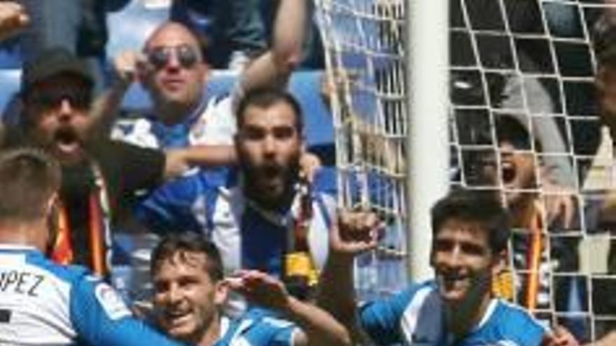 L&#039;Espanyol guanya contra l&#039;Alabès i s&#039;aferra al somni de jugar a Europa