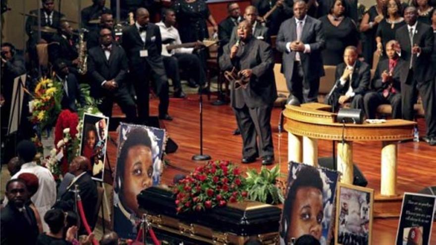 Emotivo funeral de Michael Brown, el chico asesinado en Ferguson