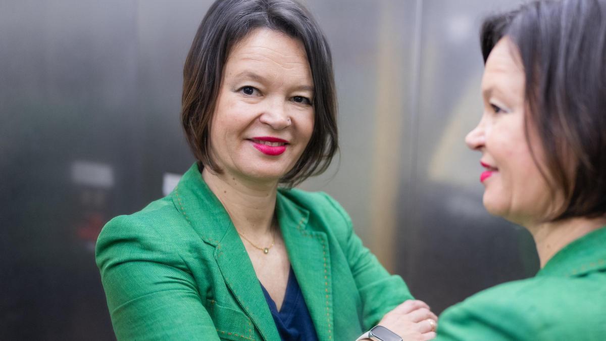 Leire Pajín, candidata del PSOE para las elecciones europeas del 9 de junio, antes de la entrevista.