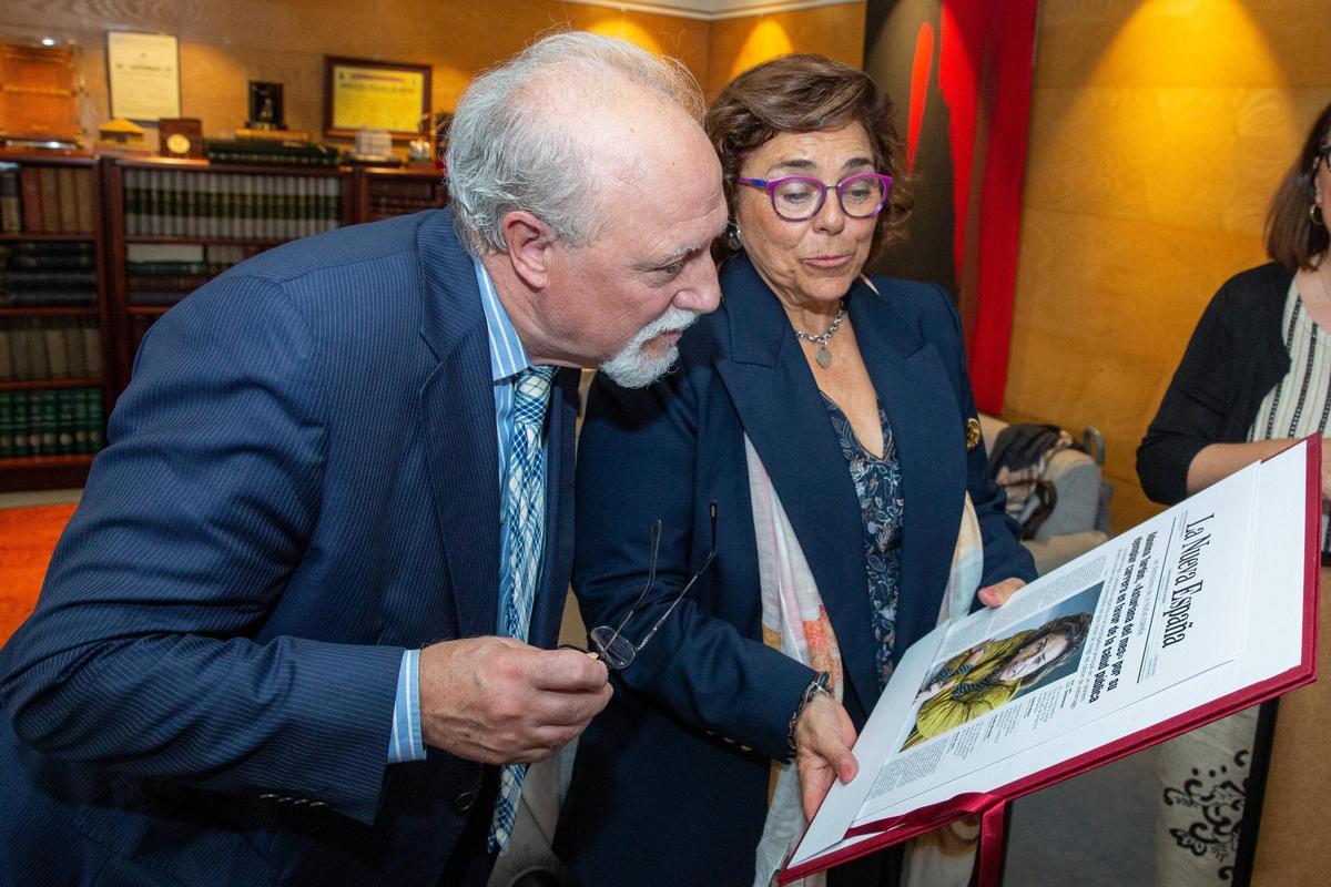 Adonina Tardón, primera catedrática de Medicina Preventiva de la Universidad de Oviedo, "Asturiana del mes"
