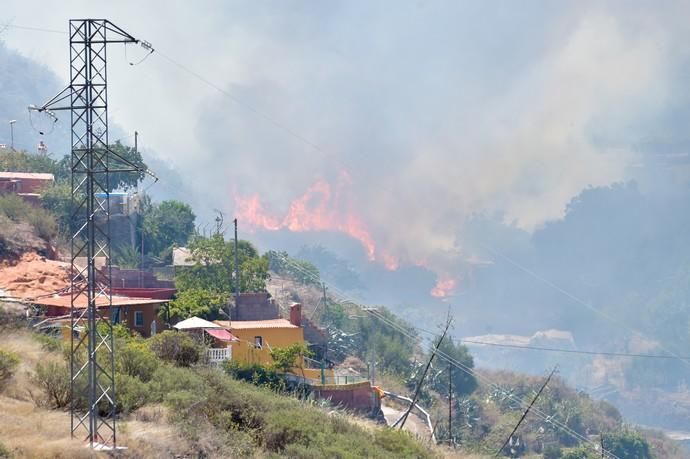 11-08-2019 Artenara. Segundo día del incendio en la cumbre  | 11/08/2019 | Fotógrafo: Andrés Cruz