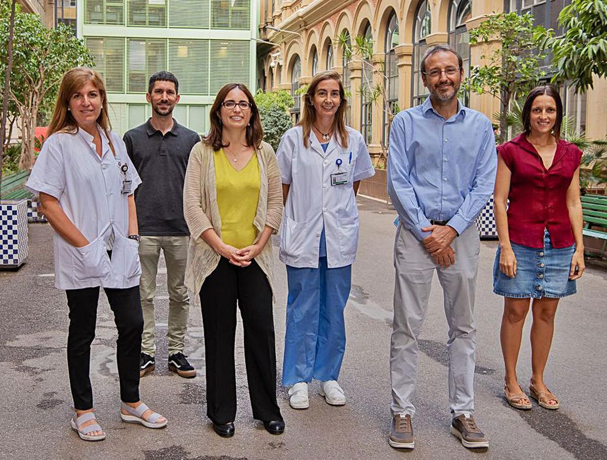 Los investigadores implicados en el estudio. hospital clínic.