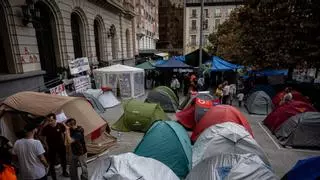 La acampada por la vivienda en Zaragoza deja atrás dos noches de lucha con más de 130 tiendas: “Es la tercera más grande del país”