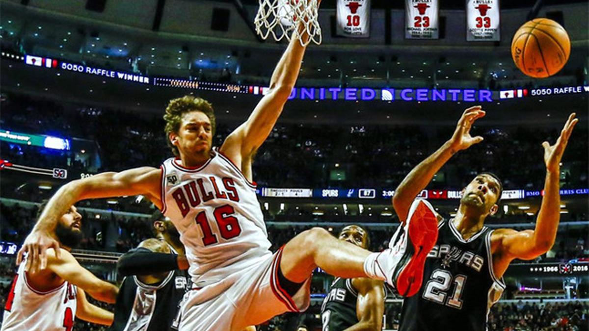 Pau Gasol logró su séptimo doble-doble de la temporada