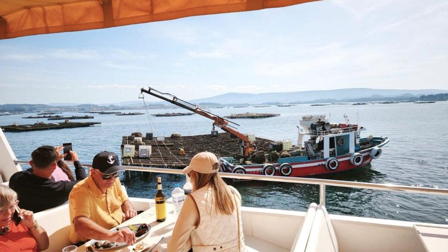 Arousa arranca Semana Santa al sol