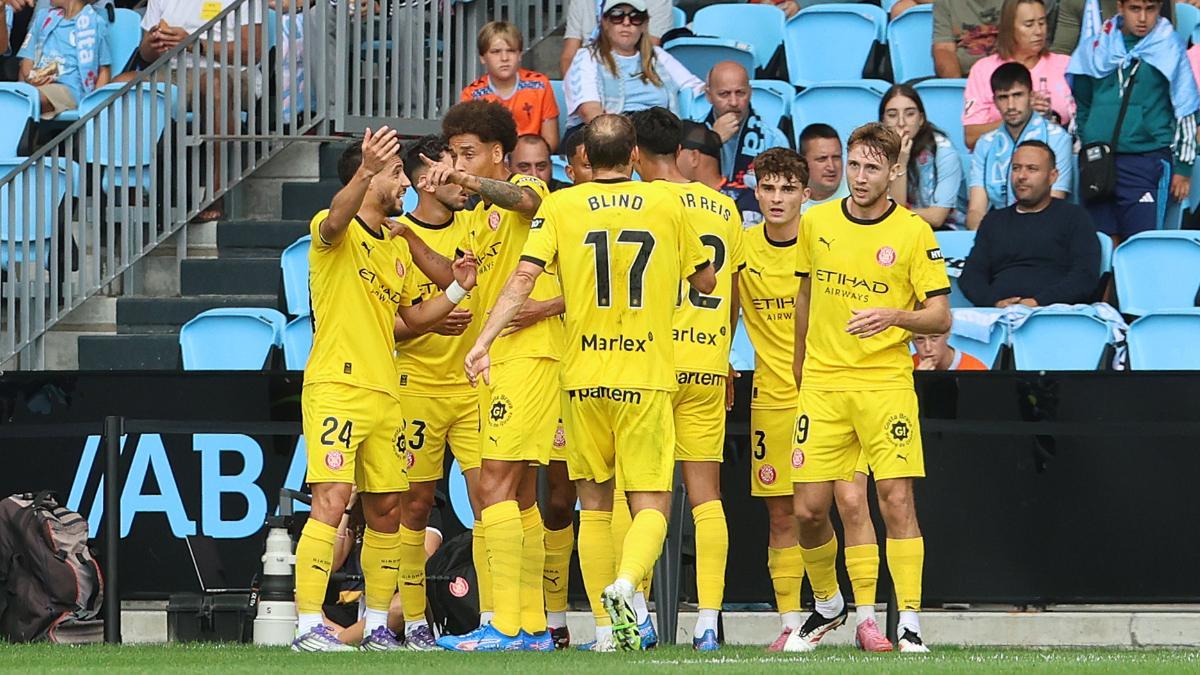 Los jugadores del Girona celebran el gol marcado por Vanat