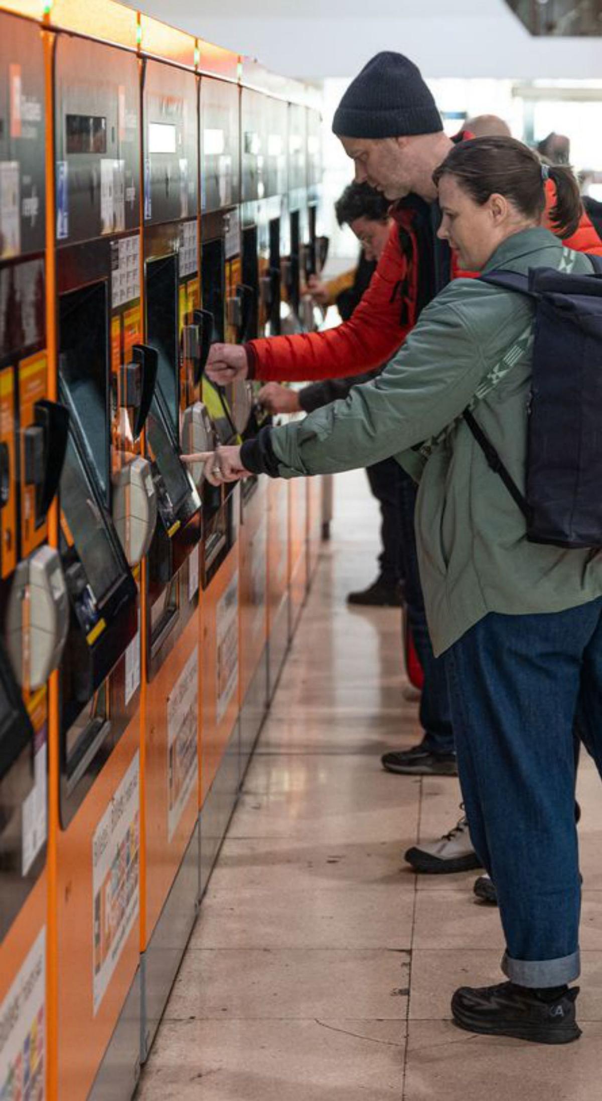 ERC i els Comuns pressionen per mantenir la rebaixa en el transport