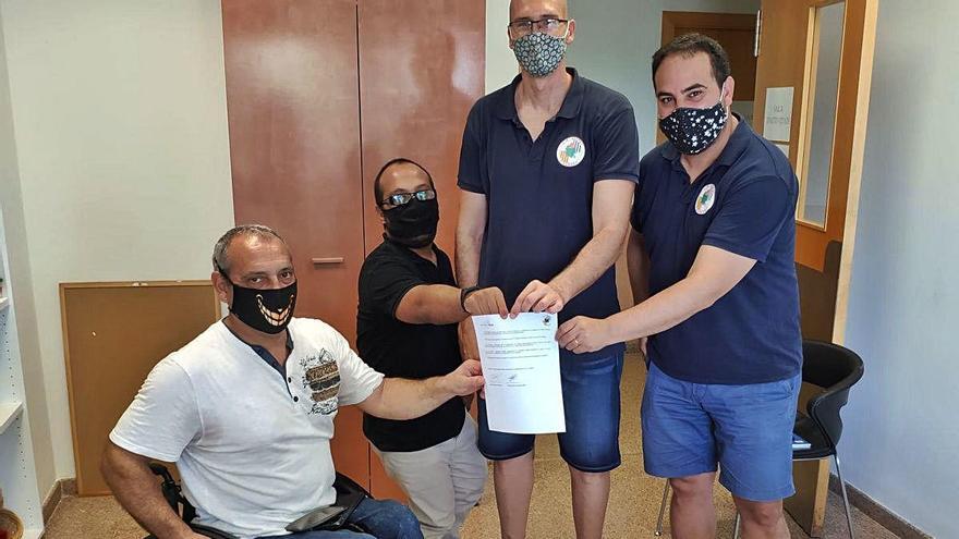 Bàsquet L&#039;Adepaf i el Grup Mifas segellen l&#039;acord de vinculcació