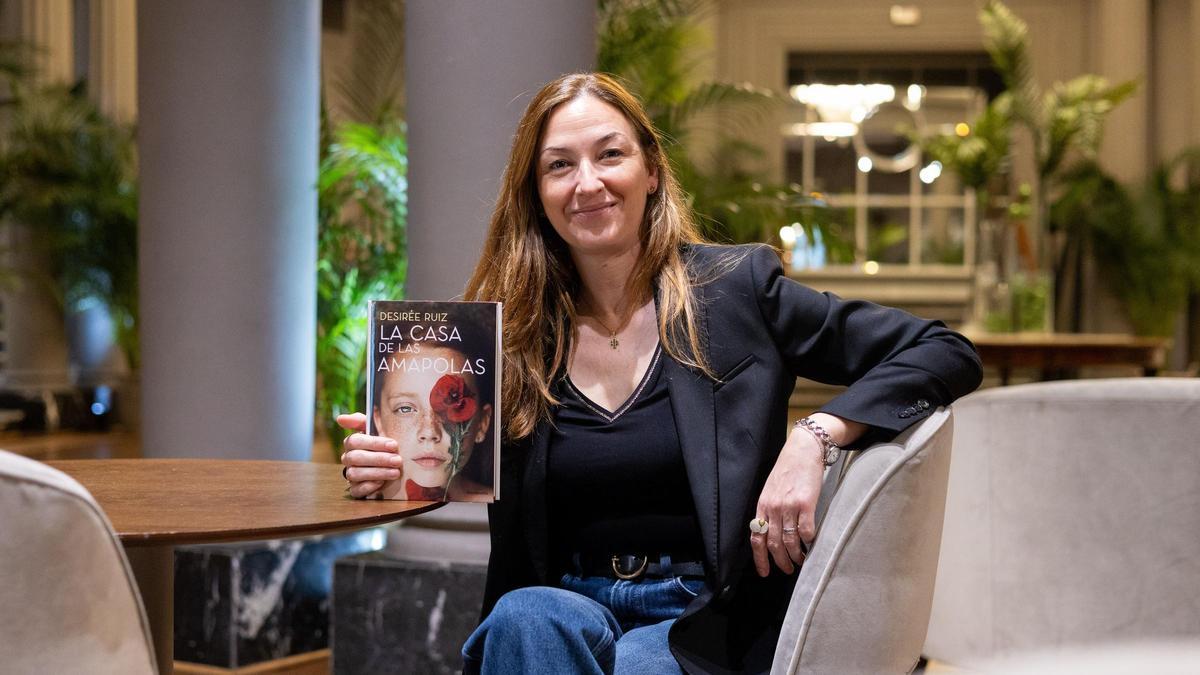 Desirée Ruiz publica este miércoles 'La Casa de las Amapolas'.