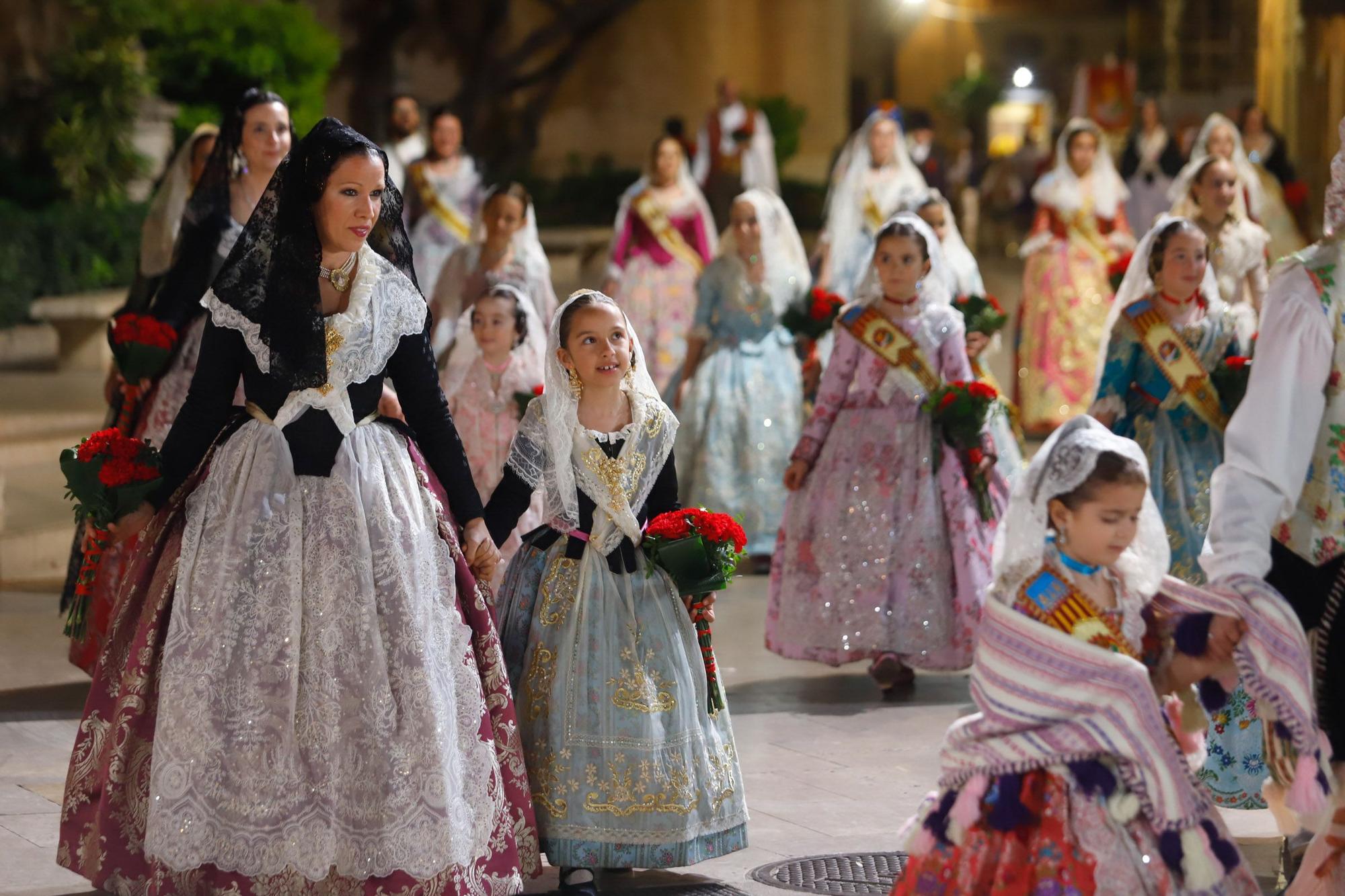 Búscate en el segundo día de la Ofrenda en la calle San Vicente entre las 24 y la 1 horas