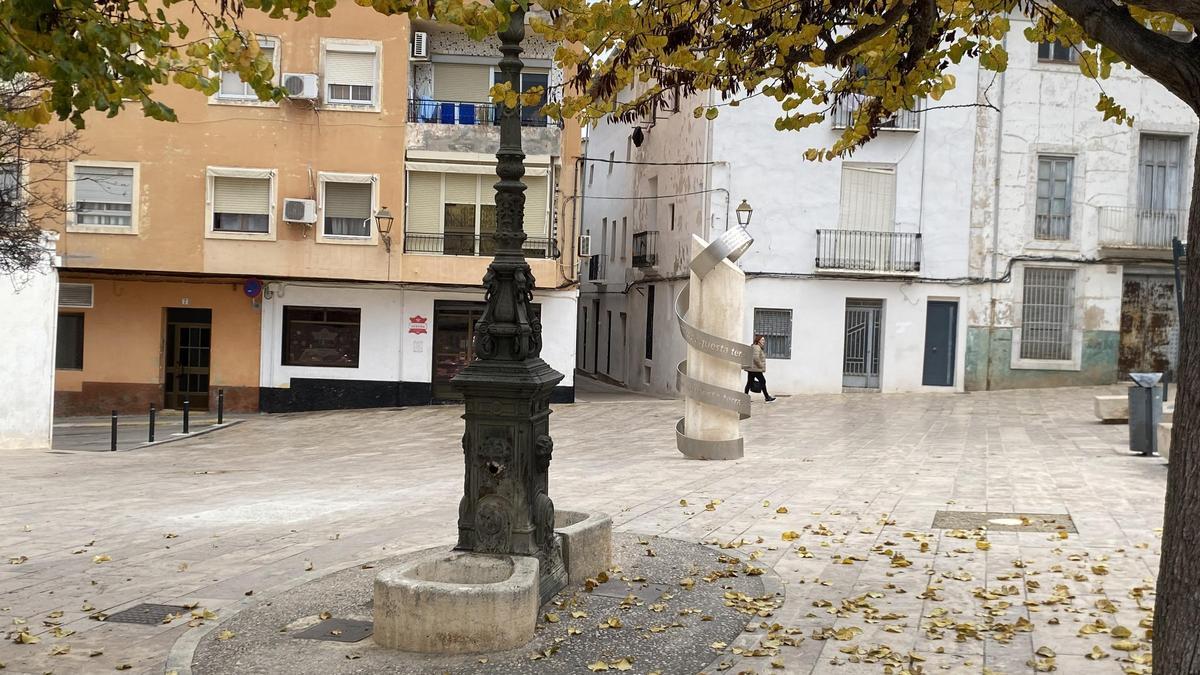 El autor fue detenido en la plaça Sant Jordi.