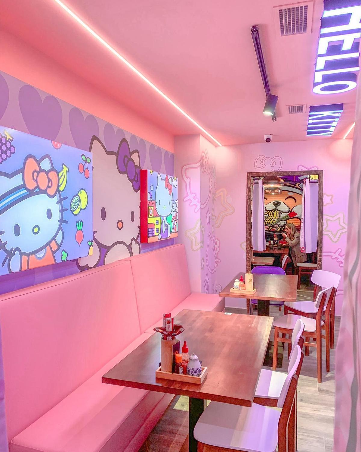 El rincón de Hello Kitty en el local de Buga Ramen de Sevilla.