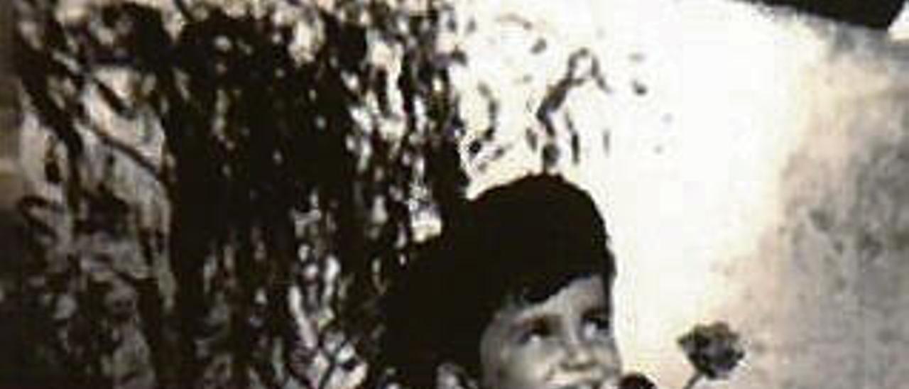 Tito Ucha en foto de la infancia.