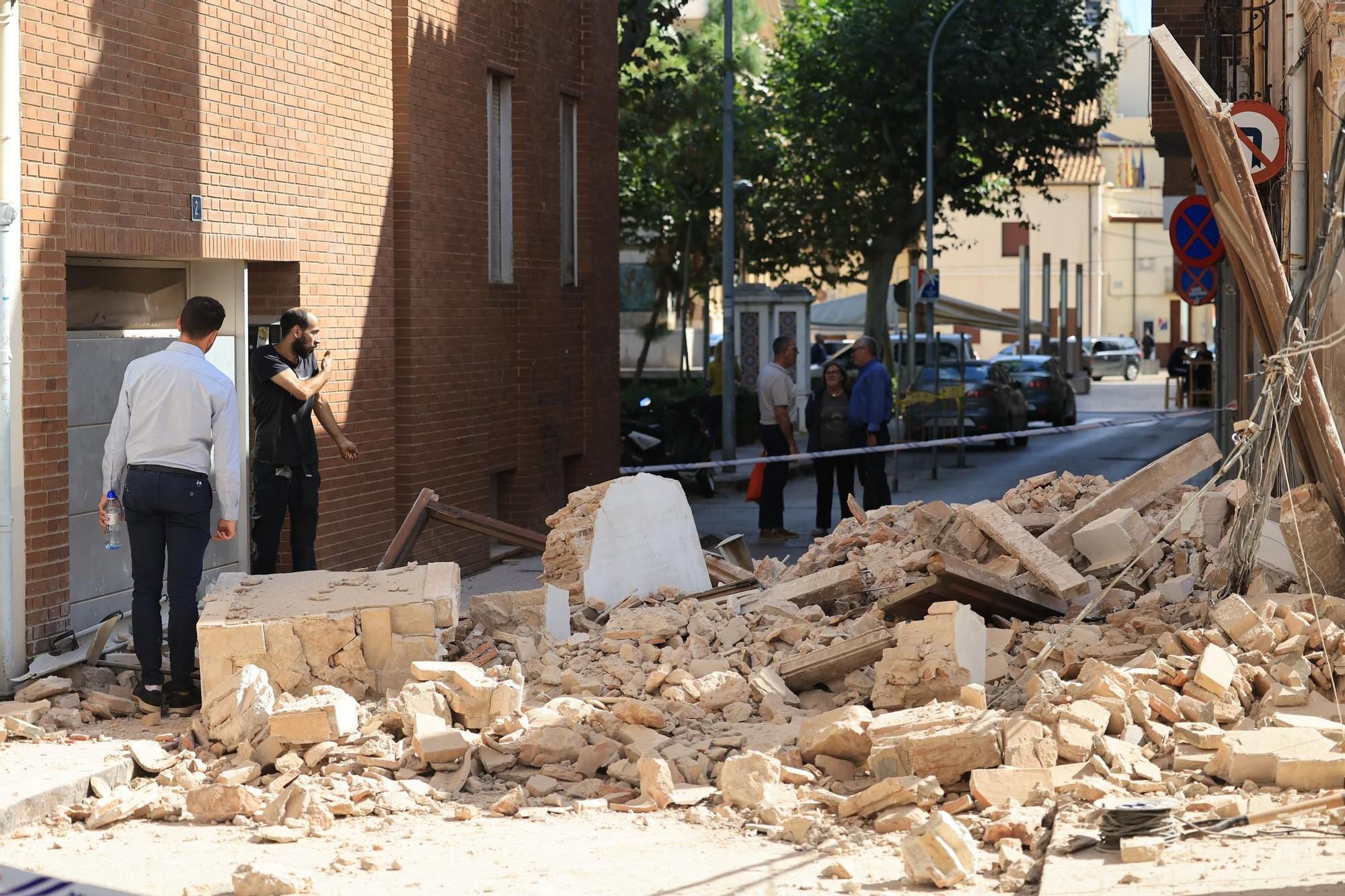 Galería de fotos: Espectacular derrumbe de dos casas en el centro de Vila-real