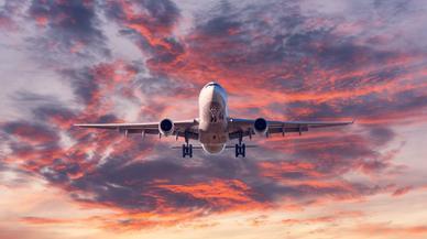 6 trucos en el avión que todos los viajeros deberían conocer y emplear