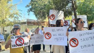 Cientos de personas se reúnen en Coria contra el Virus del Nilo: “Mi prima lleva cuatro años en estado casi vegetal”