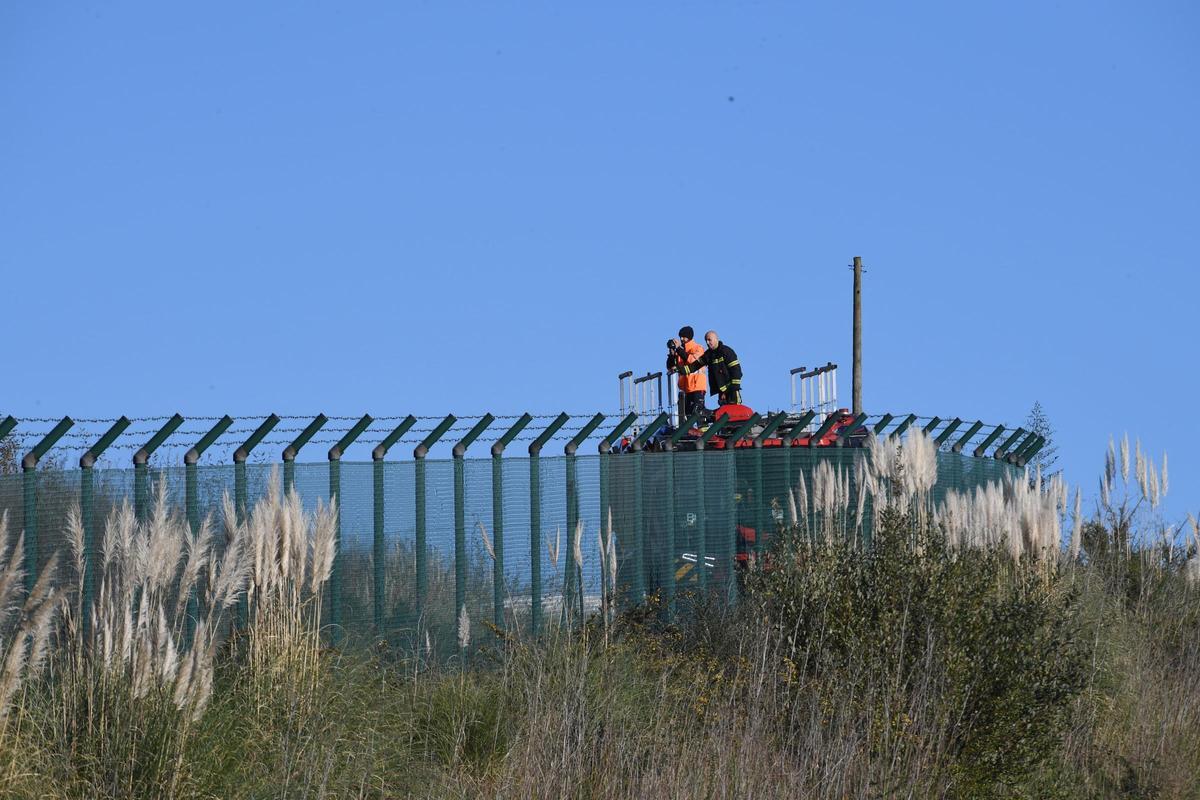 Dispositivo de caza del jabalí en el aeropuerto de Alvedro