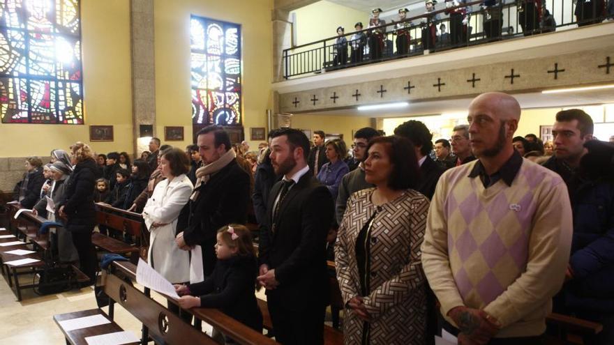 Nuevos miembros de la cofradía de Los Estudiantes