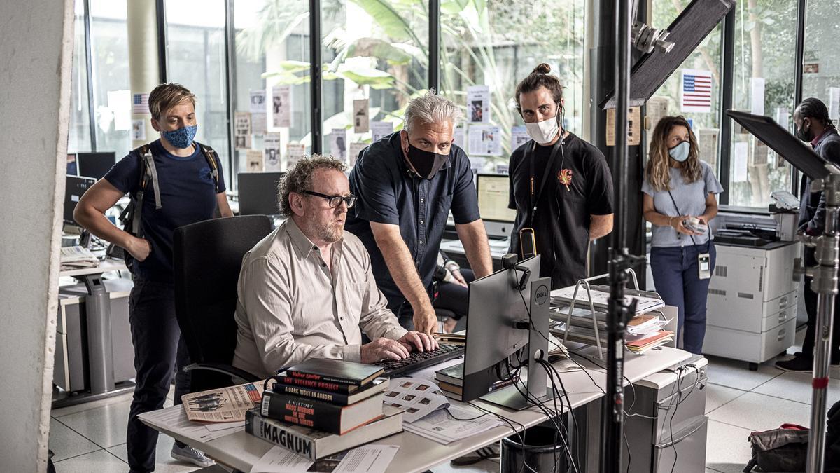 Colm Meaney con Toni Bestard durante el rodaje en Diario de Mallorca.