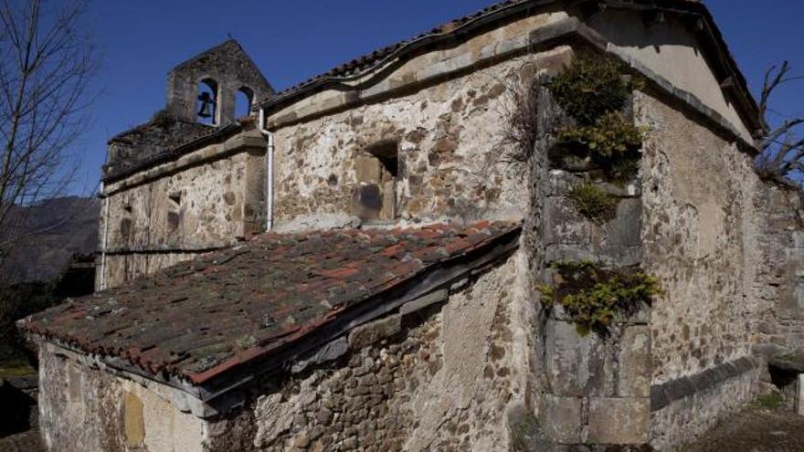 La iglesia de Ladines, que se levantó en el siglo XV y se reconstruyó en 1640.