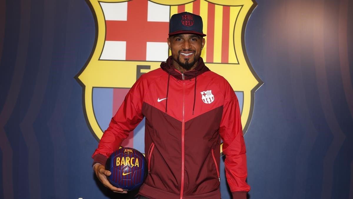 Boateng a su llegada a las oficinas del FC Barcelona.