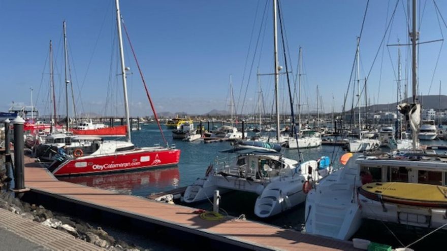 El Gobierno de Canarias impulsa la renovación del muelle de Corralejo con un millón de euros