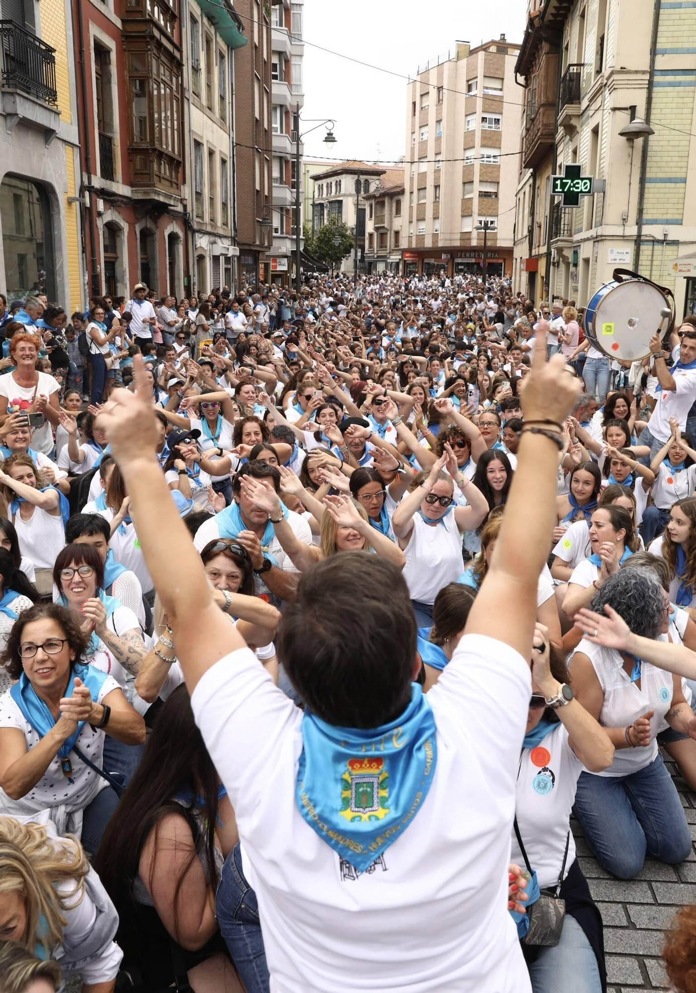 En imágenes: Miles de romeros celebran el Carmín en la Pola