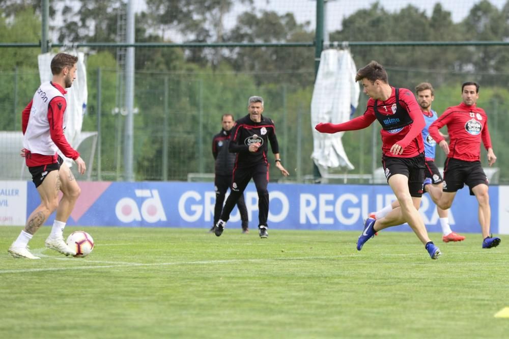 Los jugadores aumentan el ritmo en una nueva sesión para preparar la visita del Extremadura UD el próximo domingo a Riazor.