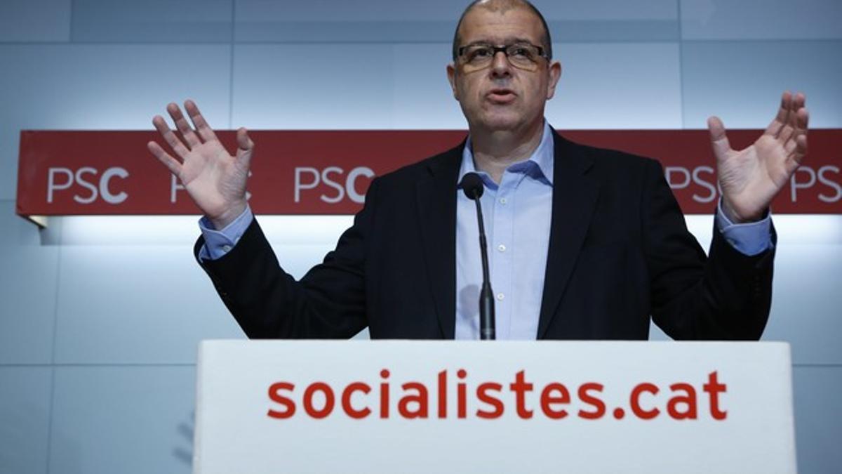 José Zaragoza, durante la rueda de prensa, este miércoles en la sede del PSC.