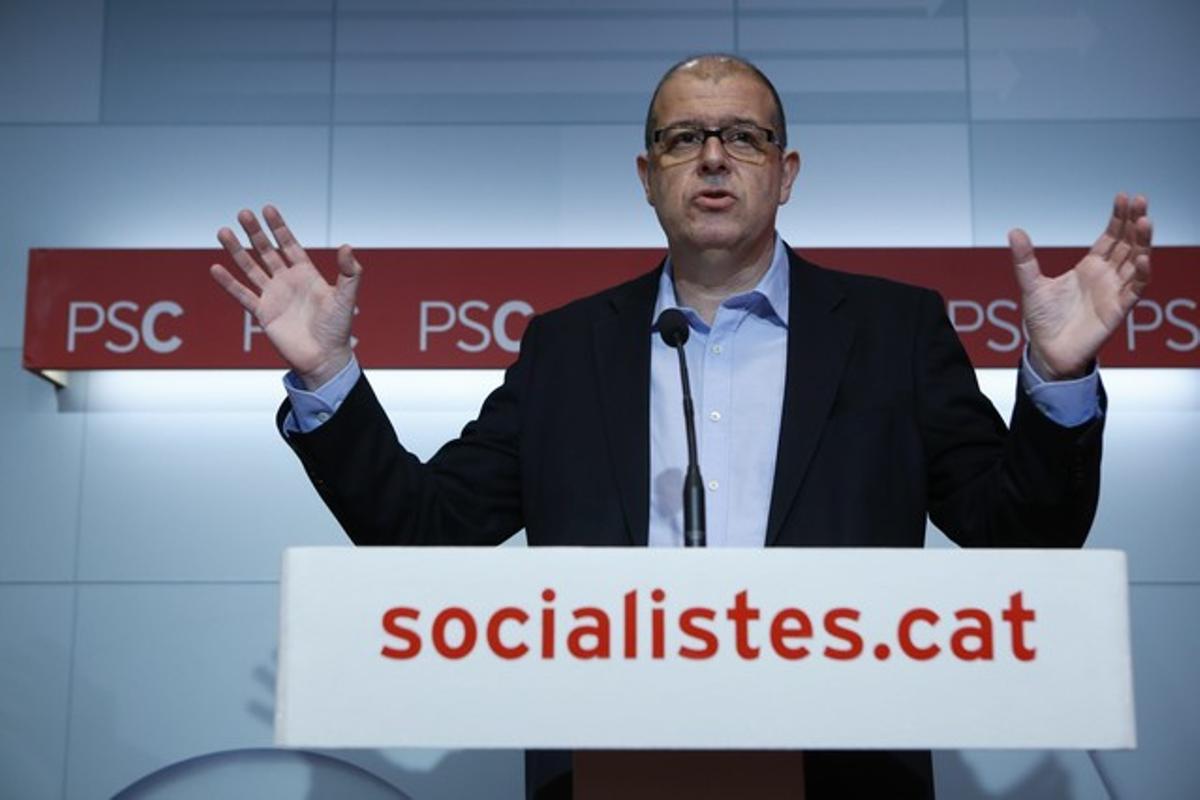 José Zaragoza, durant la roda de premsa, aquest dimecres a la seu del PSC. José Zaragoza, durant la roda de premsa, aquest dimecres a la seu del PSC.