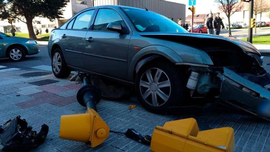 Dos heridos tras un accidente en Gijón