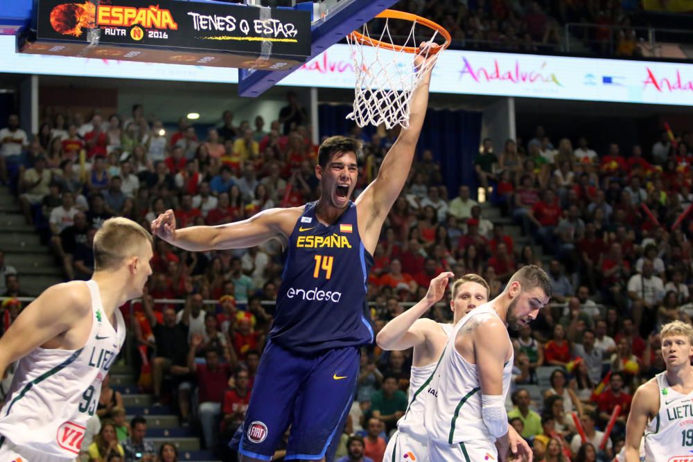 Fotos del España 76-78 Lituania, disputado en el Carpena