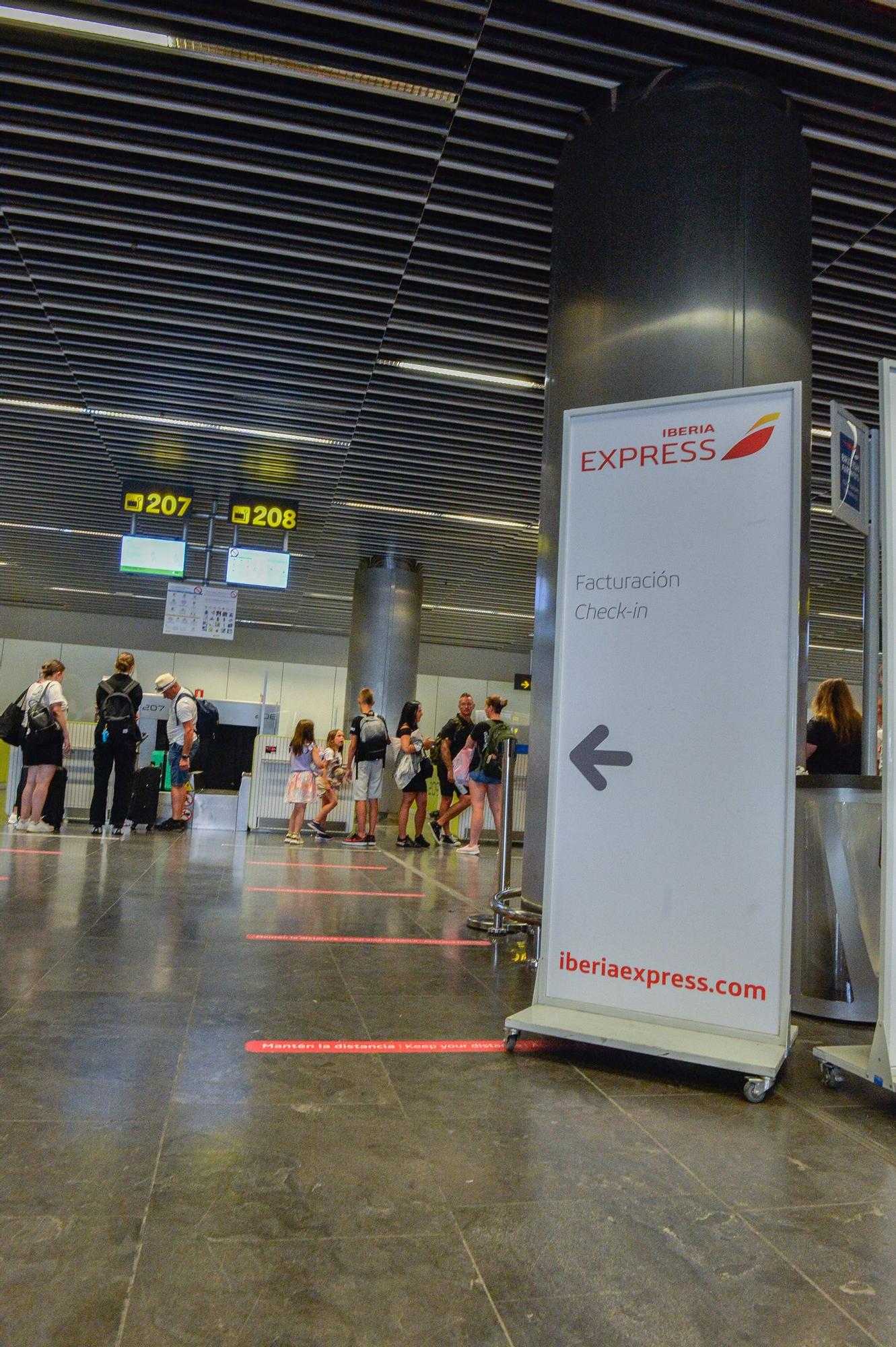 Huelga de compañías aéreas ben el Aeropuerto de Gran Canaria