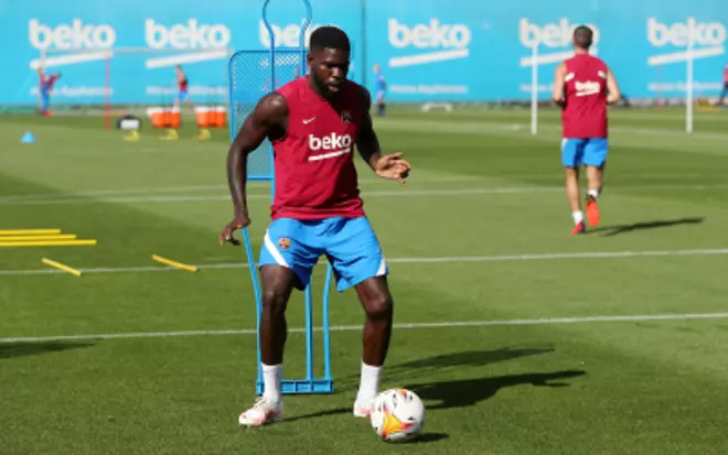 Entreno con estreno del pasado futuro del Barça