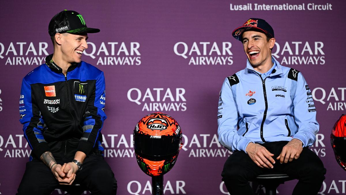 Márquez, relajado y sonriente, junto a Quartararo en la rueda de prensa previa al GP de Qatar