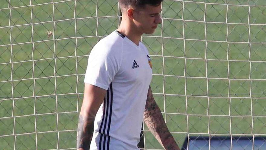 Santi Mina.