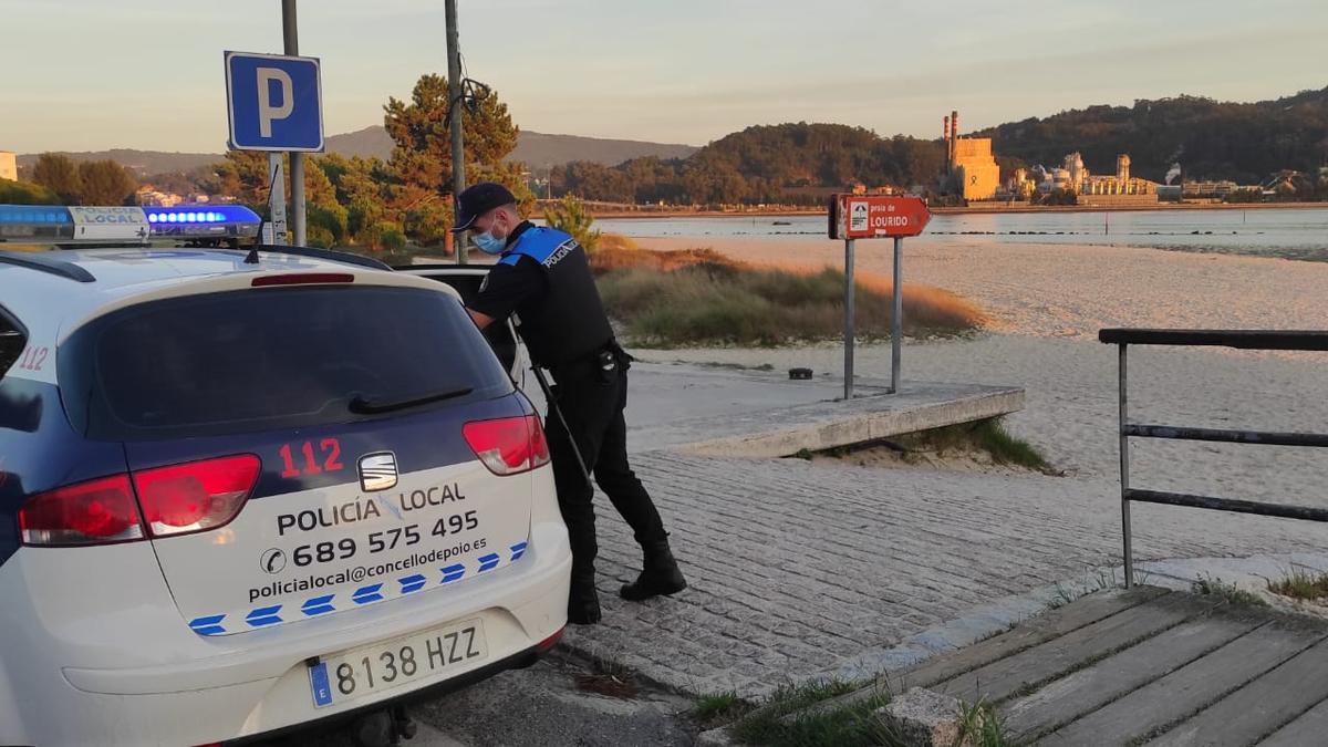 Identificado por masturbarse en la playa de Lourido y sacar fotos a fotos a  chicas en topless - Faro de Vigo