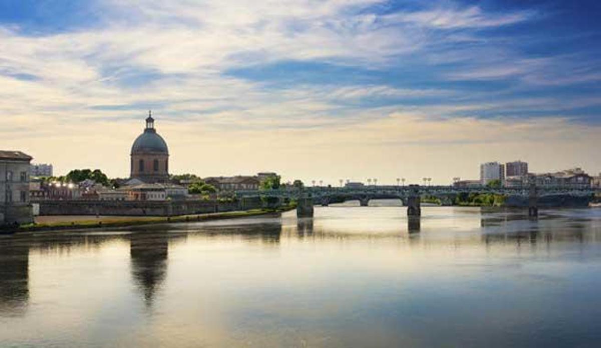 Vista de Toulouse desde el río.