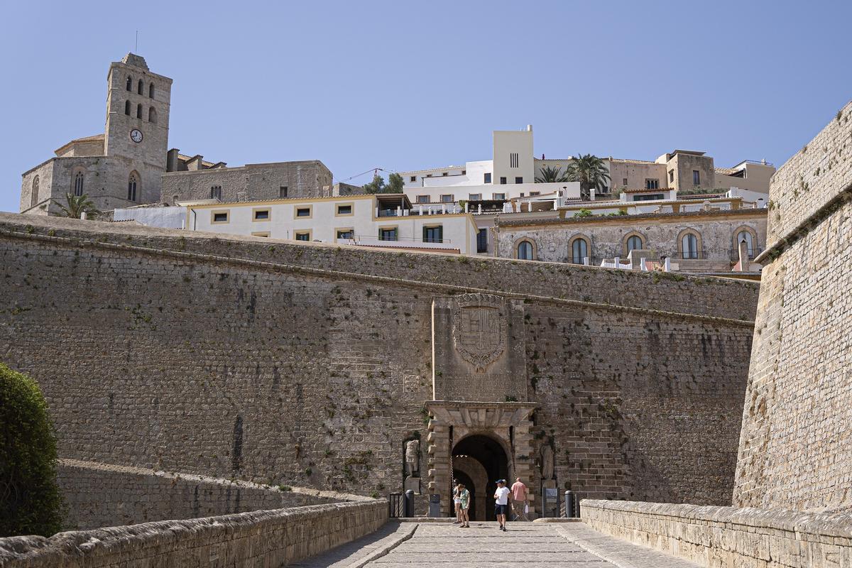 Portal de ses Taules, Dalt Vila's main entrance.