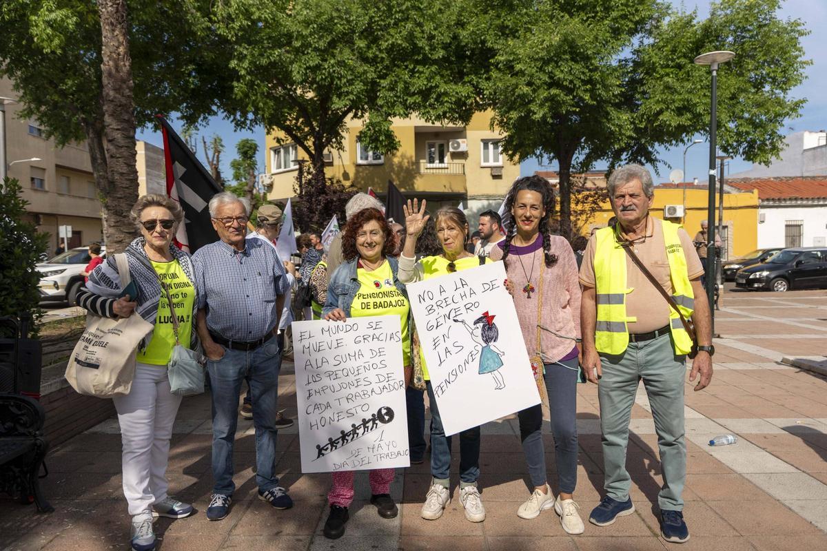 Fotogalería | Así se ha vivido la manifestación por el Día Internacional del Trabajo en Badajoz