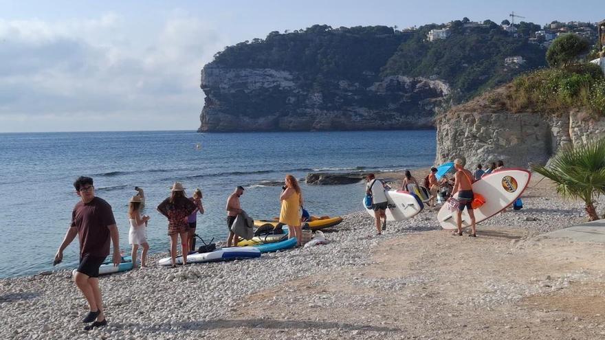 8 de la mañana, hora punta en las calas de Xàbia