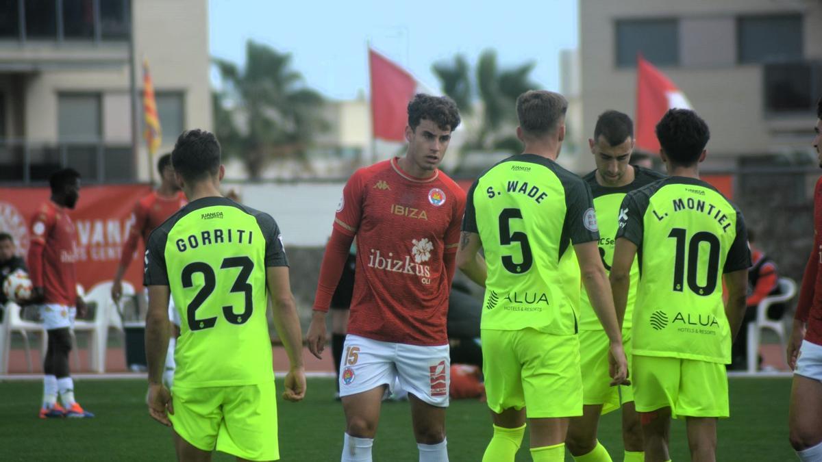 El Mallorca B ha encajado en ibiza su decimoctava derrota