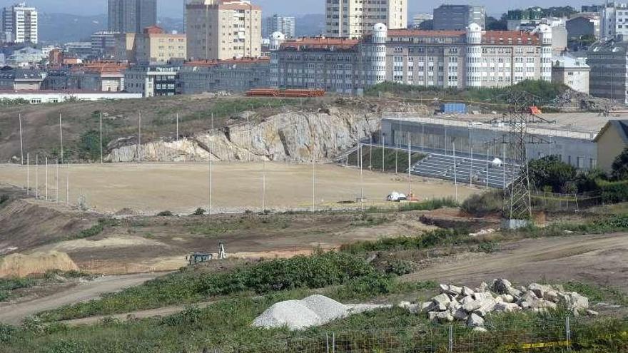 Obras de los campos de fútbol adjuntos al proyecto de sede.