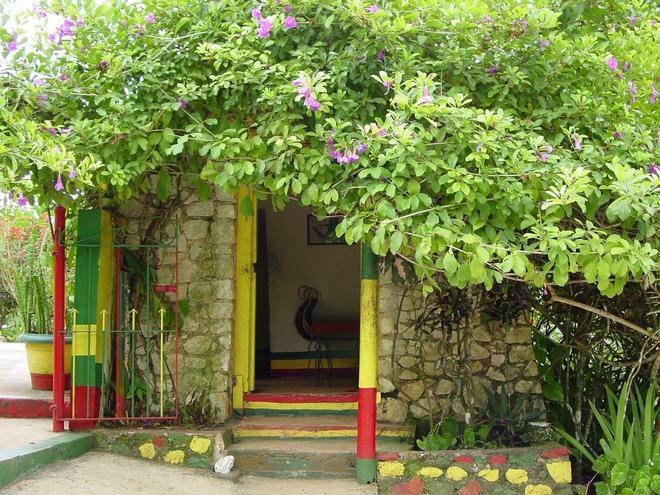 Visita la tumba de Bob Marley