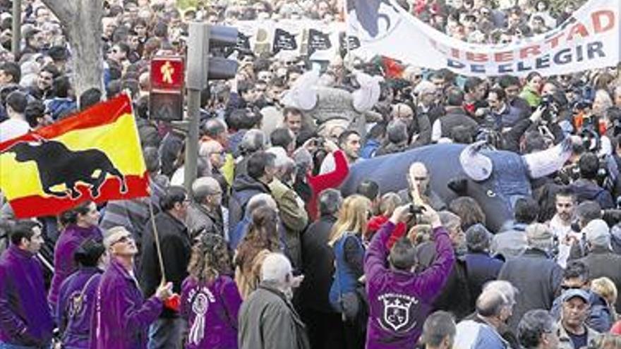 Cientos de castellonenses apoyarán la protesta protaurina de Valencia