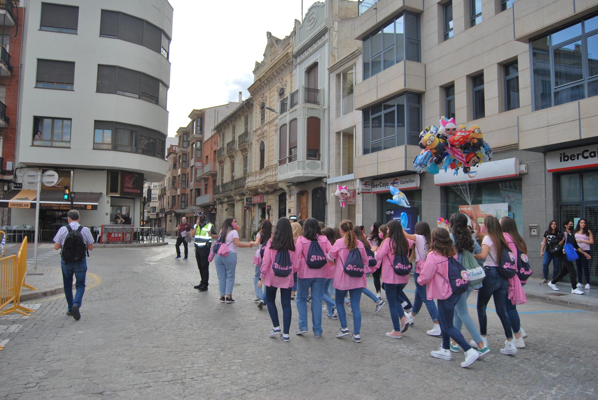 Las mejores imágenes de la 'plantà' de las fallas en Burriana